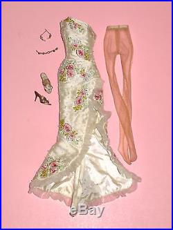 Tonner Angelina 16 Tyler Wentworth Doll OUTFIT