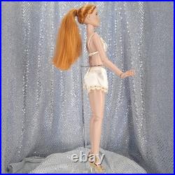 Tonner Antoinette Bloom 2009 LE 1000 16 Doll Articulated Wrist Ankle T9FMBD02
