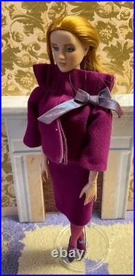 Tonner Antoinette Doll (2009 LE 1000 Bloom) in Prim Outfit + 2 New Outfits