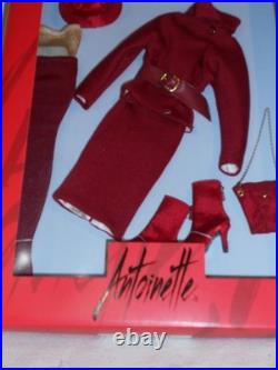 Tonner, Antoinette Winterberry outfit, T12FMOF04, LE300, NRFB Tonner, Antoinette Winterberry outfit, T12FMOF04, LE300, NRFB