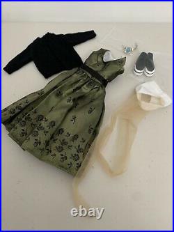 Tonner Bella Swan Birthday Outfit For 15-16 Doll Twilight Green Dress