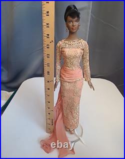 Tonner COVER GIRL TYLER WENTWORTH 16 doll African American Rare HTF nice Tonner COVER GIRL TYLER WENTWORTH 16 doll African American Rare HTF nice