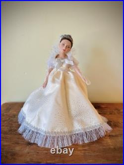 Tonner Cinderella Collection Fairy Godmother Doll Open Box 2006