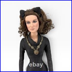 Tonner DC Stars 1966 Catwoman Julie Newmar 16 Doll LE 500 Batman TV Series