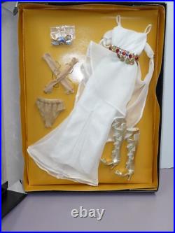 Tonner, DC Stars, Amazon Princess Outfit NRFB #T Tonner, DC Stars, Amazon Princess Outfit NRFB #T