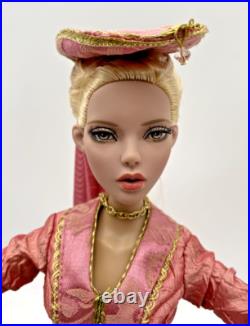 Tonner Deja Vu 16 Doll With 2014 Artist Muse Outfit Le 500 With Stand L