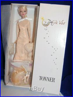 Tonner Deja Vu Doll Penelope's Gala Debut outfit Stand Box