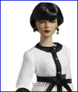 Tonner Deluxe Tyler Wentworth Signature Style Gift Set, Doll Plus Outfits NRFB
