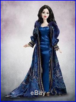 Tonner Doll Company Rainy Evenings (OUTFIT ONLY)