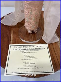 Tonner Doll Company Sydney Chase Savoir-Faire Fashion Doll 16in 2002 COA