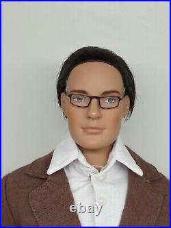 Tonner Doll Matt O'Neill Basic Brunette 2003 In Brown Linen Suit Glasses Outfit