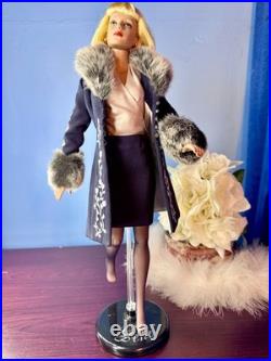 Tonner Doll Sydney Chase Sophisticate 16 (LE) 300 Excellent No Box Or Shoes