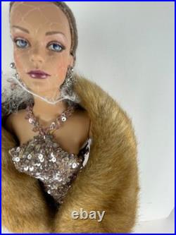 Tonner Dolls DREAM DOLL SYDNEY Chase 16 Doll with Gown 2004 LE200 See Description