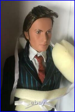 Tonner Dolls Doctor Who, The 10th Doctor David Tennant! New 17 NRFB