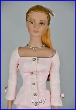 Tonner Dolls RTW Sydney Chase 2002 in Feminine Charm Outfit Mint