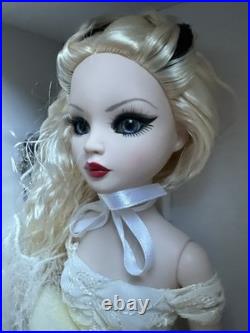 Tonner ELLOWYNE WILDE HALLOWEEN CON 2013 FOREVER AFTER 16 FASHION DOLL NEW NRFB