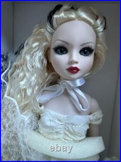 Tonner ELLOWYNE WILDE HALLOWEEN CON 2013 FOREVER AFTER 16 FASHION DOLL NEW NRFB