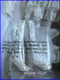 Tonner ELLOWYNE WILDE HALLOWEEN CON 2013 FOREVER AFTER 16 FASHION DOLL NEW NRFB