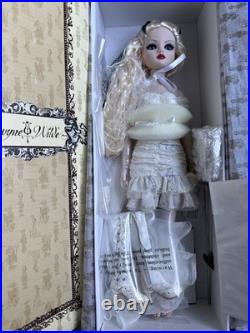 Tonner ELLOWYNE WILDE HALLOWEEN CON 2013 FOREVER AFTER 16 FASHION DOLL NEW NRFB