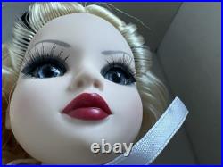 Tonner ELLOWYNE WILDE HALLOWEEN CON 2013 FOREVER AFTER 16 FASHION DOLL NEW NRFB