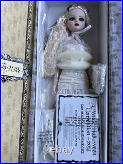 Tonner ELLOWYNE WILDE HALLOWEEN CON 2013 FOREVER AFTER 16 FASHION DOLL NEW NRFB