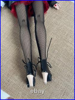 Tonner ELLOWYNE WILDE METRO GIRL 16 vinyl DOLL in a school outfit clothes READ