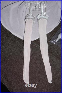 Tonner EVERLASTING-EVANGELINE-OUTFIT-ONLY-17 + Matching Shoes & Gauntlet/gloves Tonner EVERLASTING-EVANGELINE-OUTFIT-ONLY-17 + Matching Shoes & Gauntlet/gloves