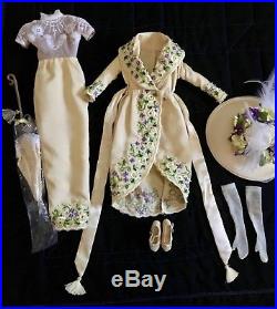 Tonner Easter Parade Special Edition Collectors United Exclusive OUTFIT only