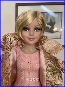 Tonner Ellowyne Doll UFDC LTD ED 200 Gorgeous New Face Sculp Extra Outfit & Wig