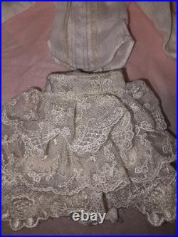 Tonner Ellowyne Endangered Species Ensemble Only No Doll Rare