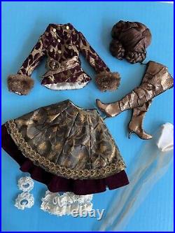 Tonner Ellowyne Wilde 16 Doll Lizette WOEFULLY RICH Doll OUTFIT + WIG no doll