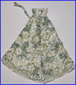 Tonner Ellowyne Wilde 16 Doll Melancholy Melody Green Floral Dress Tonner Ellowyne Wilde 16 Doll Melancholy Melody Green Floral Dress