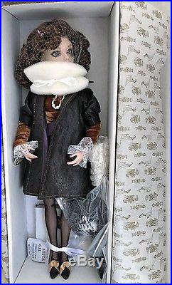Tonner Ellowyne Wilde FEELING DRAINED 18 Doll in BAROQUE & DREAMS Outfit EUC