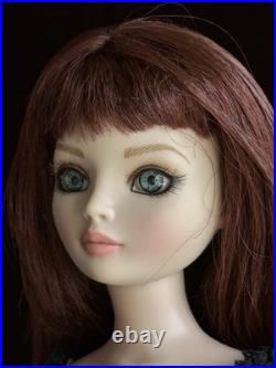 Tonner Ellowyne Wilde Feeling Drained Fashion Doll Box + Outfit and Accessories