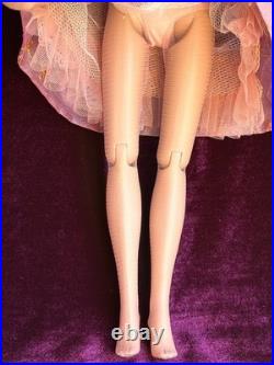 Tonner Ellowyne Wilde Puff Piece Fashion Doll New in Box Tonner Ellowyne Wilde Puff Piece Fashion Doll New in Box