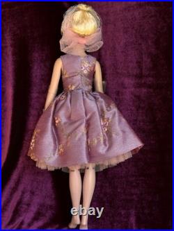 Tonner Ellowyne Wilde Puff Piece Fashion Doll New in Box Tonner Ellowyne Wilde Puff Piece Fashion Doll New in Box
