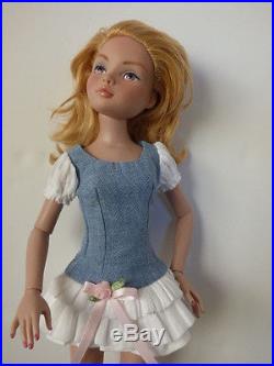 Tonner Ellowyne Wilde, Repaint by Sara Wagner, 2 outfits