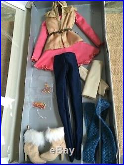 Tonner Escapade Cami / Jon 16 Antoinette Fashion Doll OUTFIT Loose in Box