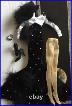 Tonner Evangeline Ghastly Parnilla Loves Hats OUTFIT only black feathery