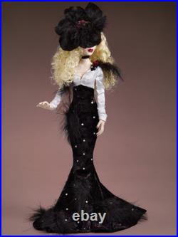 Tonner Evangeline Ghastly Parnilla Loves Hats OUTFIT only black feathery