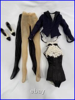 Tonner Evangeline Ghastly Seeing Through the Darkness Doll with Outfit Read