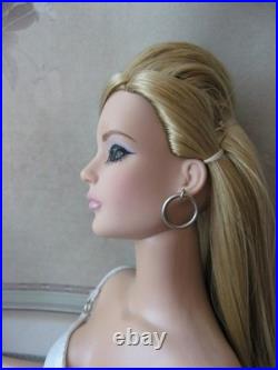 Tonner Fashion Doll Sydney A Go Go Age Of Innocenceconvention Ltd Only 125