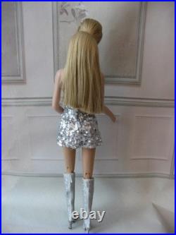 Tonner Fashion Doll Sydney A Go Go Age Of Innocenceconvention Ltd Only 125