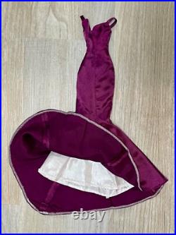 Tonner GOTHIC ROMANCE 19 Evangeline Ghastly Parnilla OUTFIT Mint & Dramatic