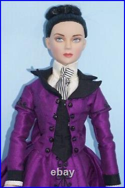 Tonner Gothic Romance 16 fashion doll 2011 Metrodolls Exclusive LE150