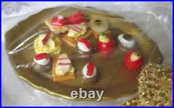 Tonner Kitty Doll Christmas Hatbox Gift Set 2004 10 NRFP EXTRA Outfits