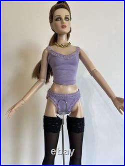 Tonner LE 150 Antoinette Picturesque in Sassy RTW Outfit 16 Fashion Doll
