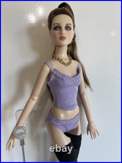 Tonner LE 150 Antoinette Picturesque in Sassy RTW Outfit 16 Fashion Doll