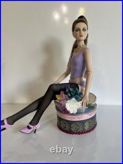 Tonner LE 150 Antoinette Picturesque in Sassy RTW Outfit 16 Fashion Doll