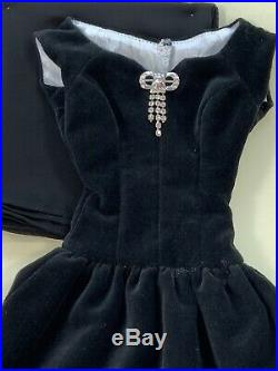 Tonner Little Black Dress Outfit For 22 American Model Doll New In Box